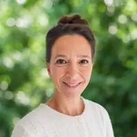 Foto van Veronique Van den Eynden, fasciatherapeut & kinesitherapeut bij Vita